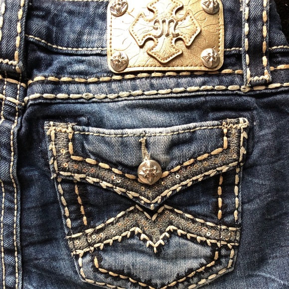 Miss Me Capris - Picture 8 of 8